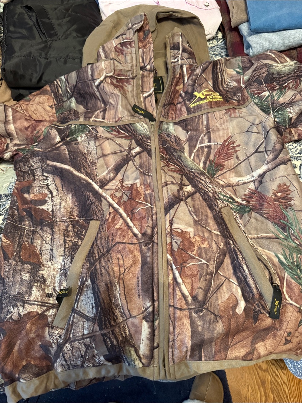 Realtree-Style Camo Hooded Jacket in Brown/Green